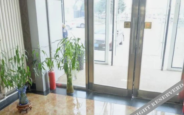 Shunda Business Hotel