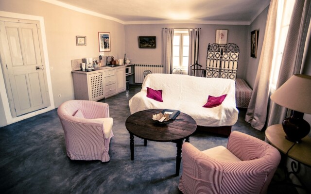 Hôtel de l'Orange Les Gîtes