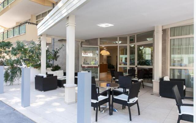 Hotel Diplomatic