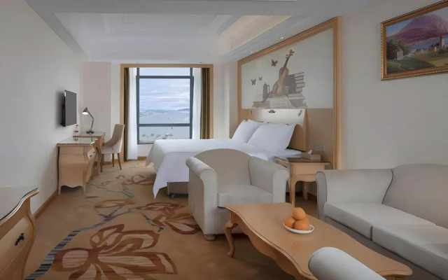 Vienna International Hotel (Huizhou Daya Bay Coastal Park Branch)