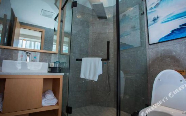 GreenTree Eastern Hotel (Shangri-La Dukezong Ancient City) – Bathroom – Shangri-La