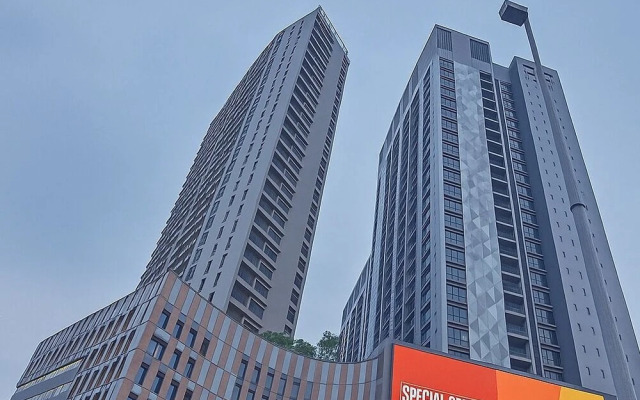 Millerz Square by Tido Tido