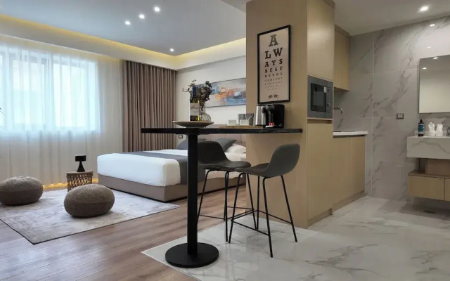 CC LUX Suites