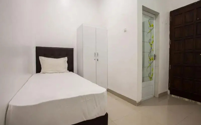 OYO Life 2243 Mariska Residence Syariah