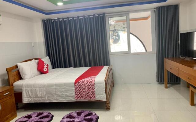 OYO 1028 Flower House Apartment
