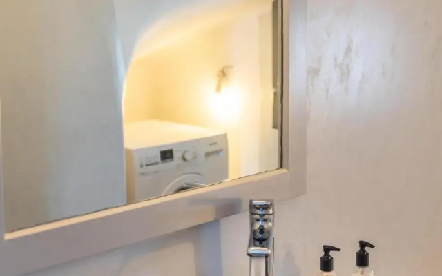 Milian Suite