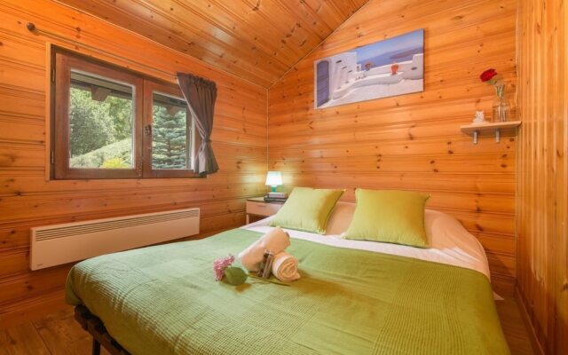 Cozy Mountain Getaway Chalet les Marmottes