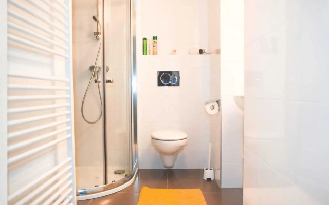 Yellow apartment few steps from metro