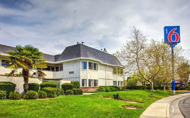 Motel 6 Fairfield, CA - North