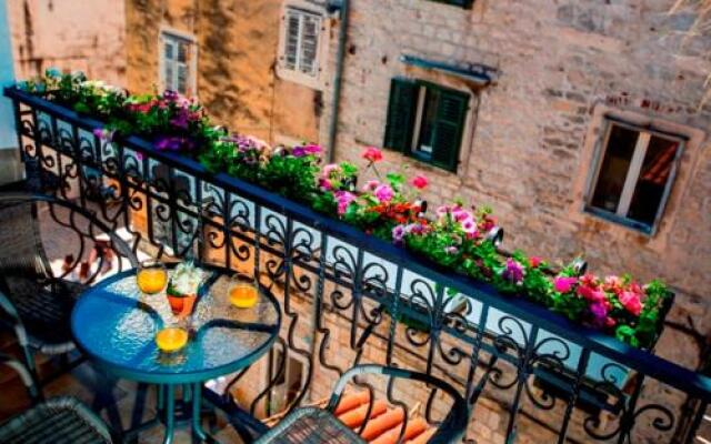 Downtown Hostel