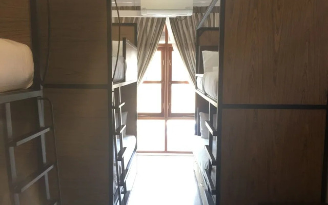 C 1 Colombo Fort