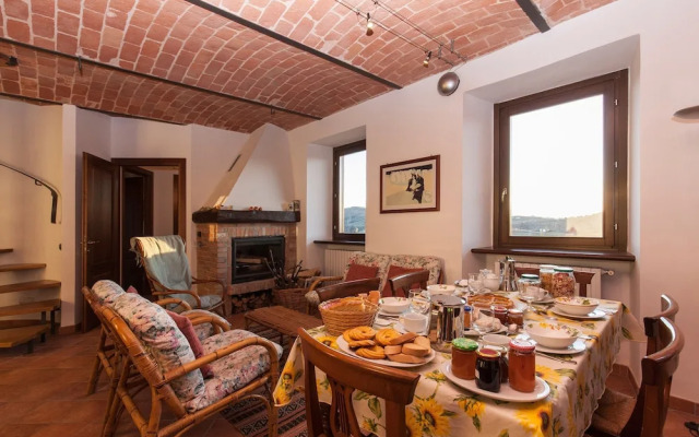 The Grape Pergola House