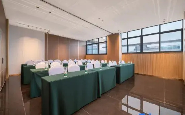 Zhuofeng Langqiao Hotel (Zhuoshui Branch)