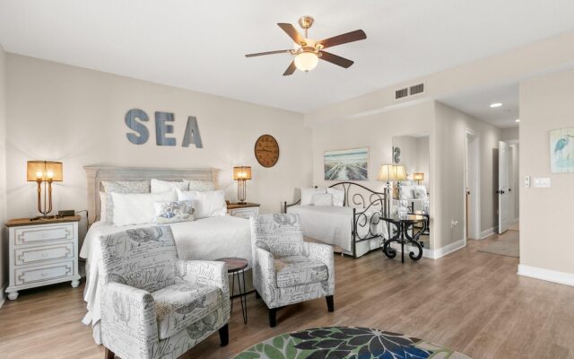 Sun West Palms 301