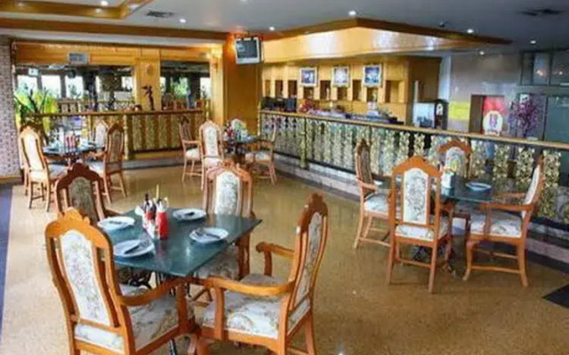 13 Coins Bang Yai Hotel
