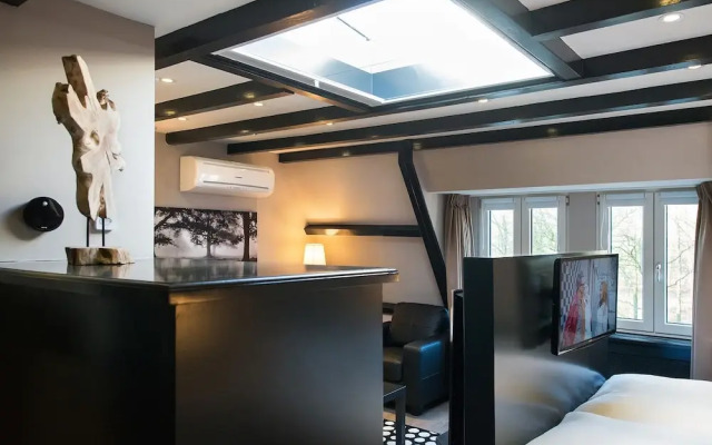 BizStay Park Central Apartments