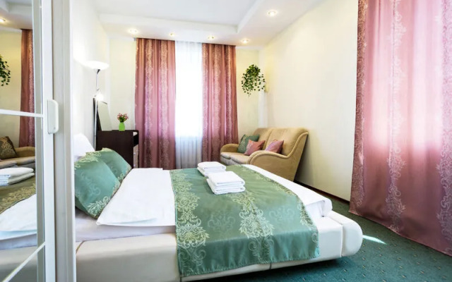 Апартаменты Пять Звезд Зазеркалье