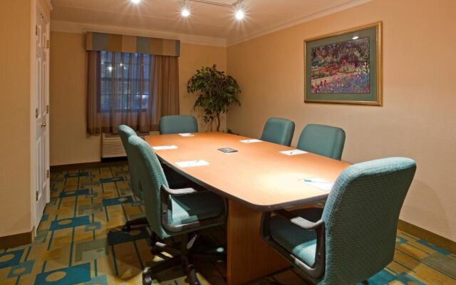 La Quinta Inn Chicago Oakbrook Terrace