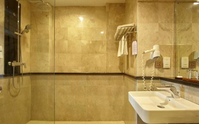 The Lokha Legian Resort & Spa