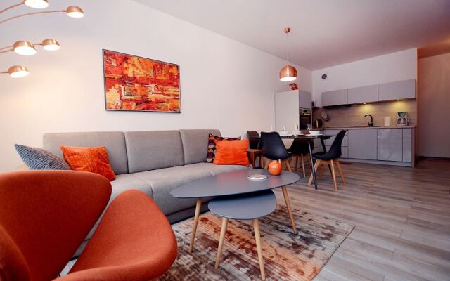 Golden Sun Apartments- Polanki