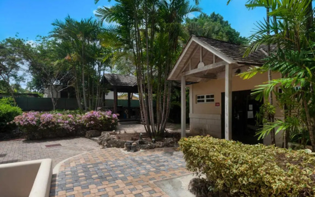 Wonderful 1-bed condo, 2min walk to beach & more