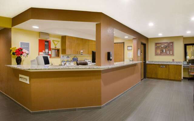 Days Inn by Wyndham Fremont