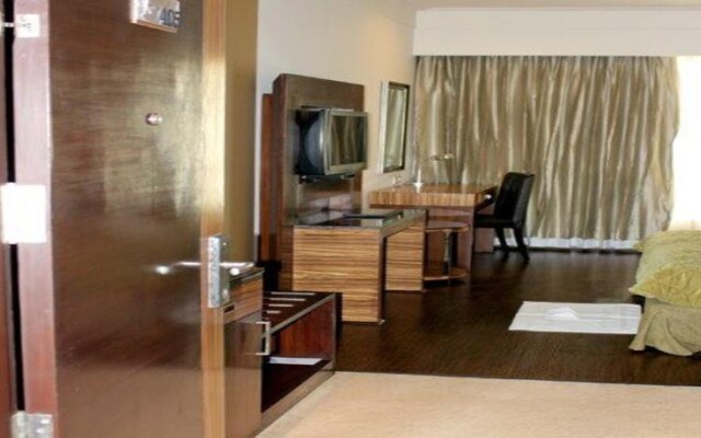 The Golden Palms Hotel & Spa Delhi