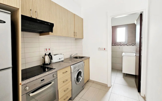 Phaedrus Living Ledras Residences 204