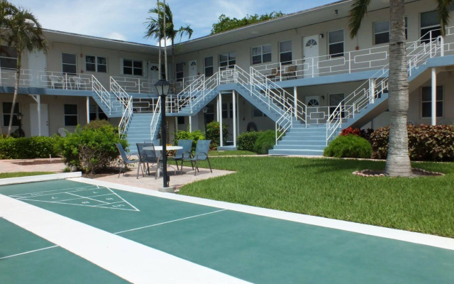 Holiday Isle Yacht Club