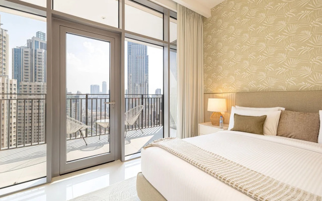3Br + Maid Close To Burj Khalifa Dubai Mall