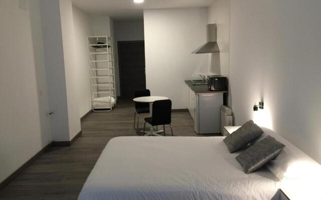 Room and Kitchen Bilbao