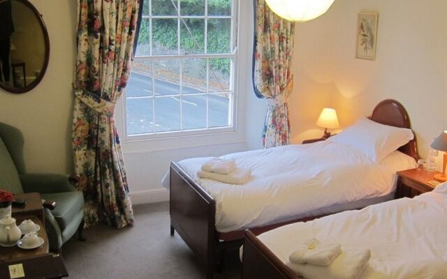 The Oakhill Inn