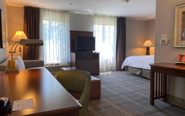 Staybridge Suites Milwaukee West-Oconomowoc, an IHG Hotel