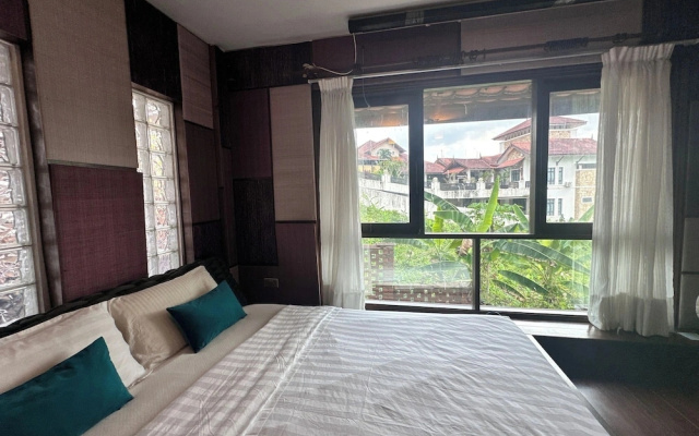 Serene Palm Heritage Tropical Villa - photo 2
