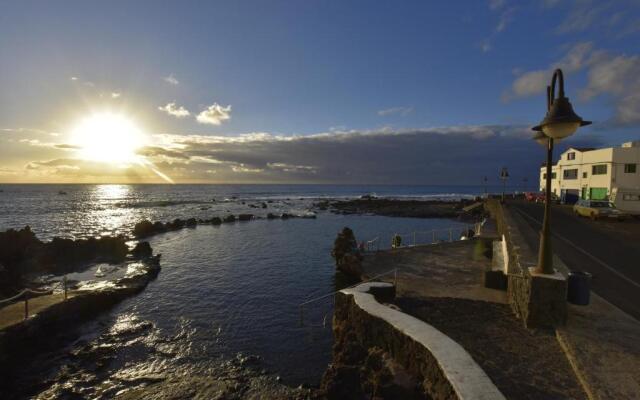 Apartamentos El Lago