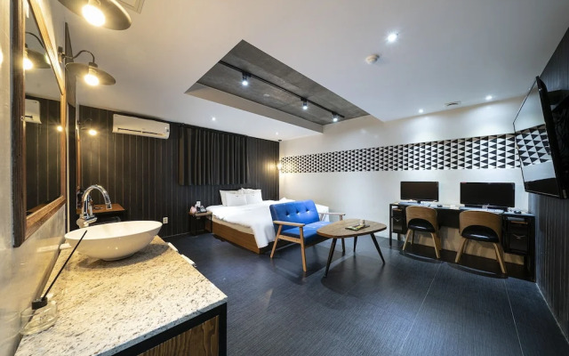 Hotel Yaja Guri Sutaek