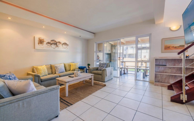 Waterfront Cottage B3