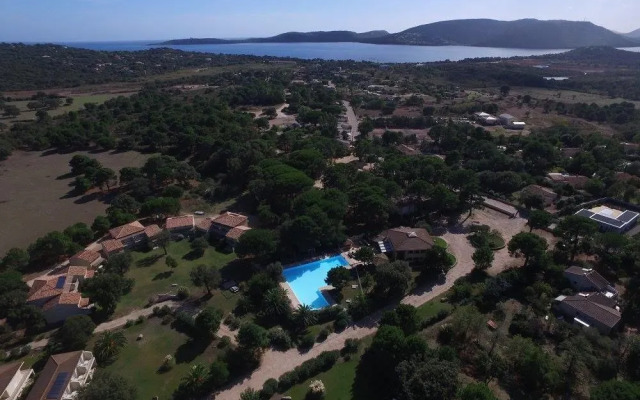 Residence Fiori Di Cala Rossa