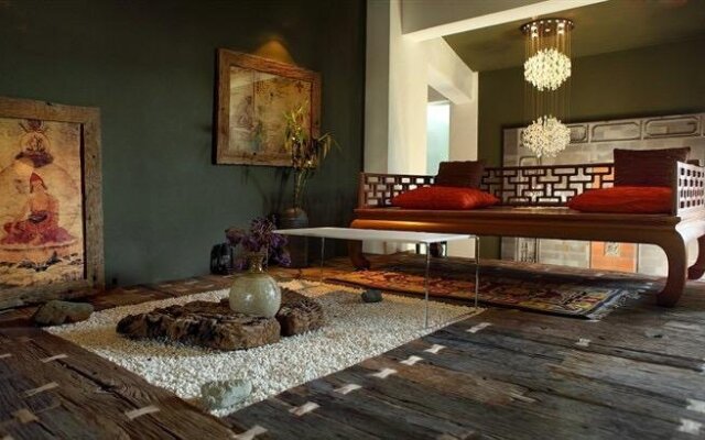 YangLiPing Art Hotel