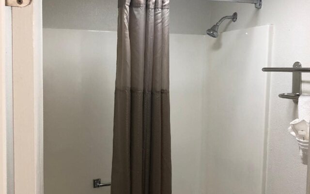 Super 8 by Wyndham Asheville/Biltmore