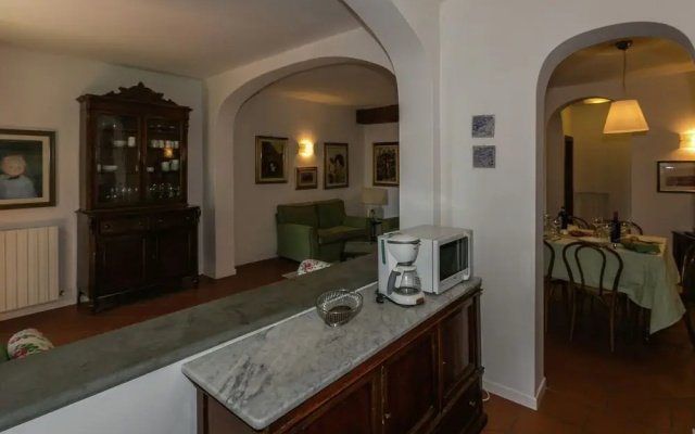 Villa in Siena With Pool and Tuscan Views
