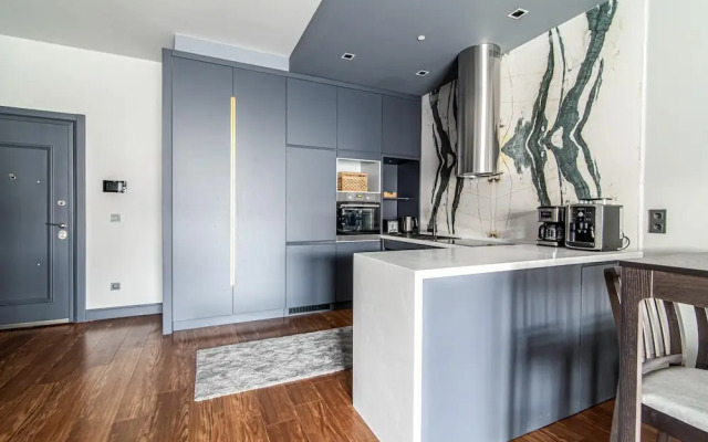 Modern Apartment in Beyoglu With Balcony