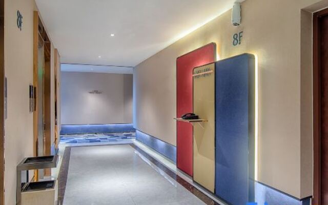 Lanou Shangpin Hotel, Haixi Road, Huangdao District