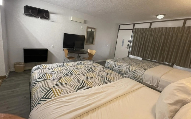 Motel 6 Sallisaw, OK