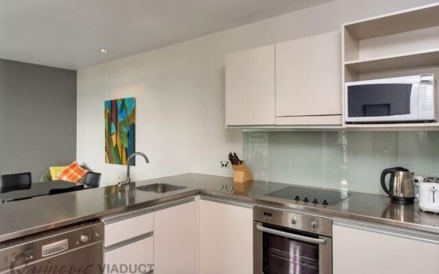 QV Lighter Quay One Bedroom Apt - 292