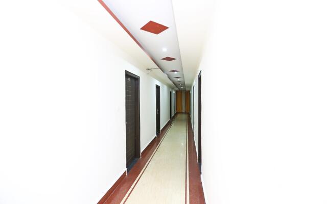 OYO Flagship 6163 Hotel City Palace