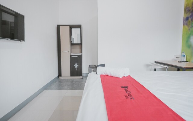 RedDoorz @ Beringin Jambi