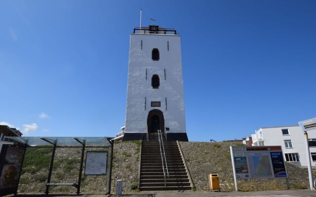 Beautiful Holiday Home in Katwijk aan Zee Near Sea