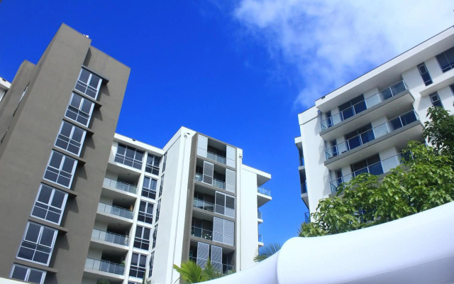 Signature Waterfront Apartments