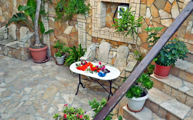 Filoxenia Beach Apartments